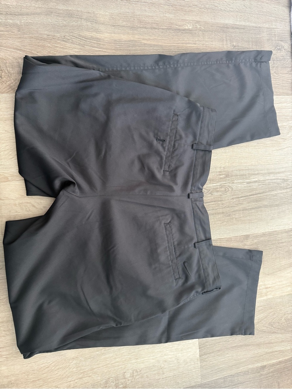 Nike Men's dry fit golf Pants – Classic Straight Fit - Picture 3 of 4